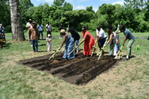 Oxon shovel ceremony