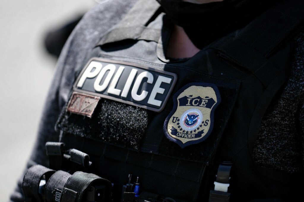 OR: Portland May Day Protesters Target ICE