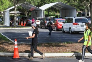 Drive thru COVID 19 testing and vaccination in US 04 Aug