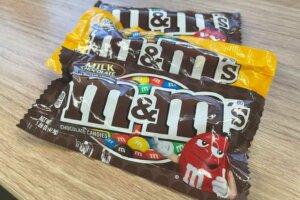 M&M