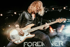 Jeff Pilson Live Photo credit Shannon Wilk