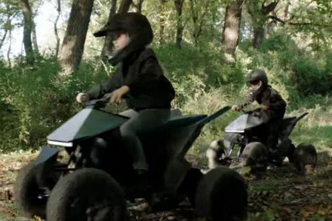 211202144126 04 tesla cyberquad for kids screenshot live video