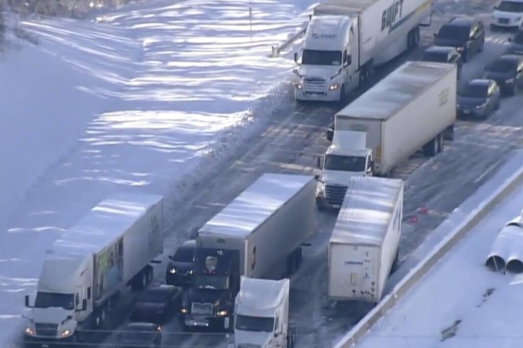 Winter Weather Interstate Shutdown 43828 scaled