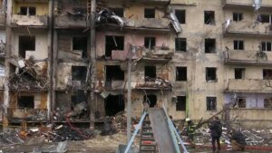 Russia launches artillery and missile attacks at Kyiv