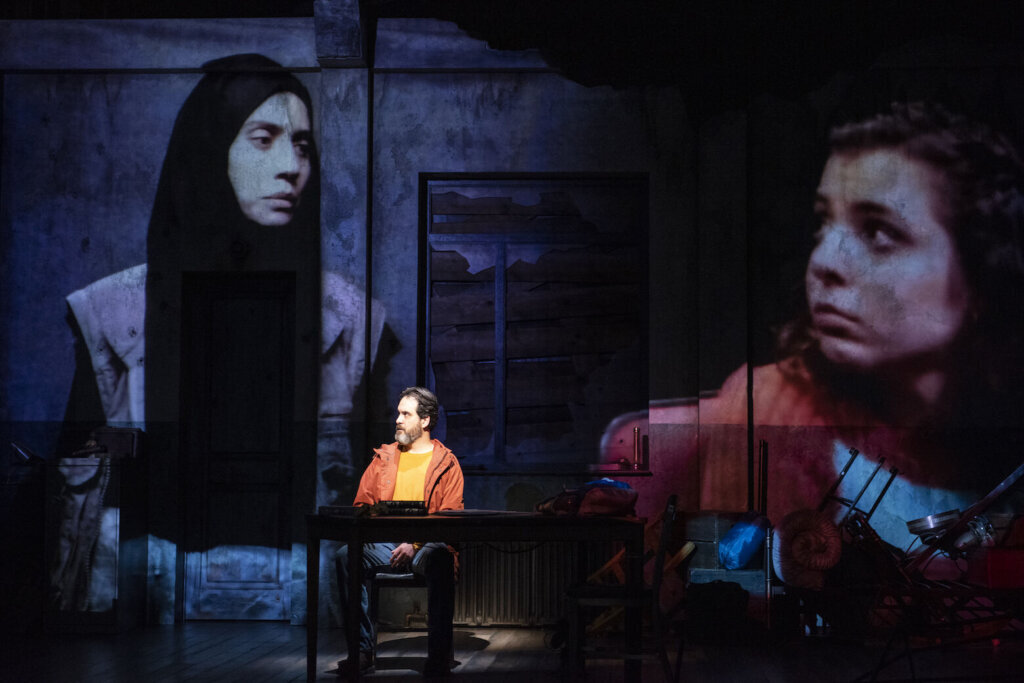 05 Ava Eisenson, Cody Nickell, and Bekah Zornosa in WDYAT at Round House Theatre. Photo by Margot Schulman Photography