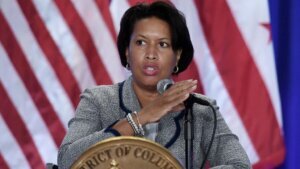 Dc mayor muriel bowser