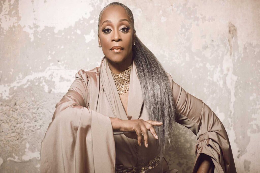 Regina belle
