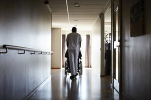 Nurse hallway hospital getty 1024x683 1