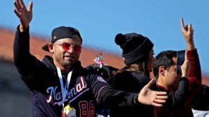 Parra retires from MLB, joins Nationals as special assistant