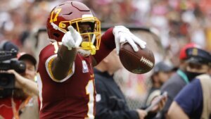 Commanders sign Terry McLaurin to 3 year contract extension
