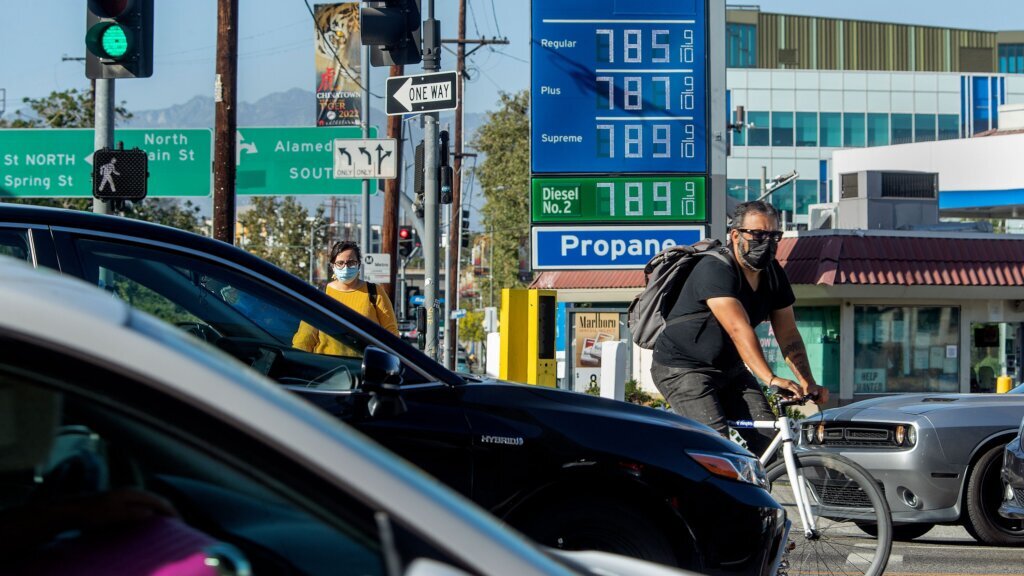 Gas price hits almost $8 a gallon at this station in downtown Los Angeles