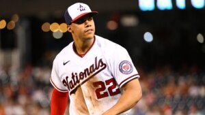 Soto puts on a show in final Nats game before deadline