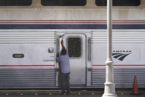 Railroad Contract Talks