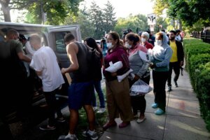 US POLITICS MIGRATION TEXAS MIGRANTS