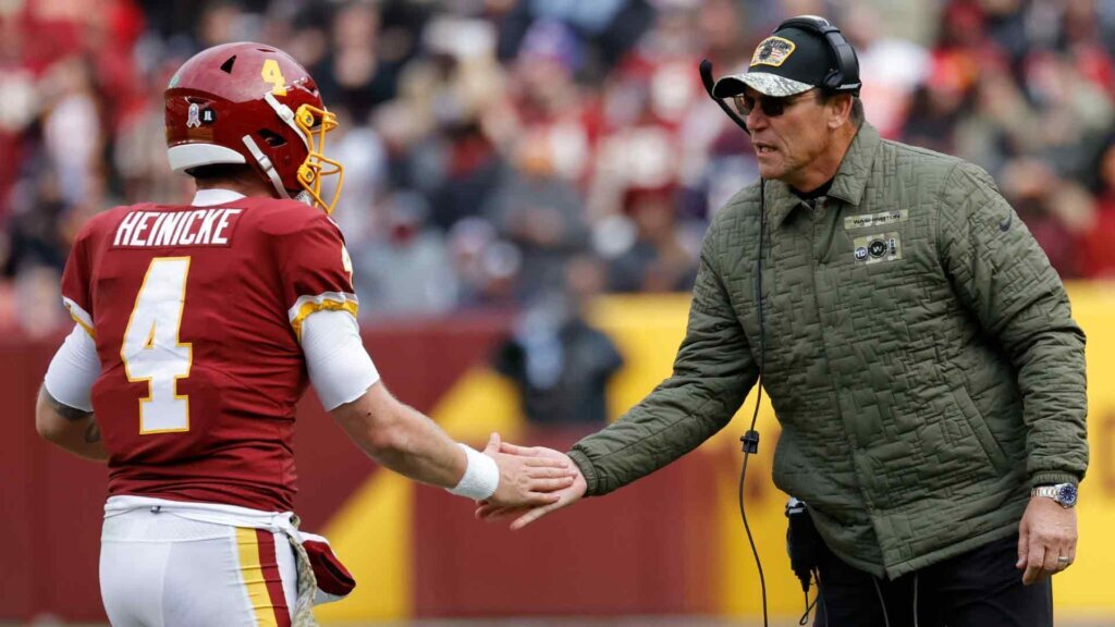 Rivera explains decision to start Heinicke over Howell
