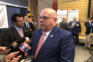 Larryhogan10242022