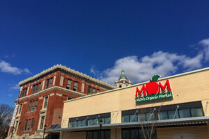 MOM's Organic Market Hampden JPG