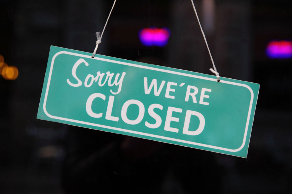 Closed sign