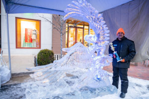 Ice carver and carving