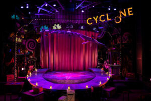 Ride cyclone
