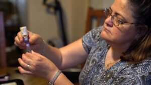 Caravan of Americans battling diabetes heads to Canada for affordable insulin