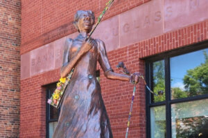 Harriet Tubman Statue Banneker