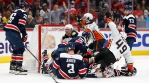 Capitals drop physical battle to Ducks for 6th straight loss