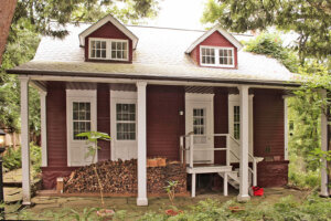 029 0012 Drovers Rest 2022 exterior front elevation VLR Online