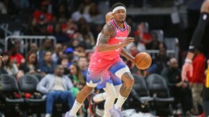 Bradley Beal hits 1,500th career 3 pointer
