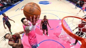 Wizards take first of two critical matchups with Raptors