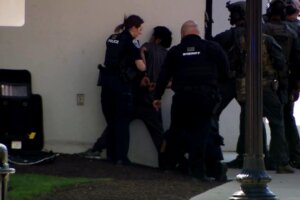 WJLA ARLINGTON HOSTAGE VOS 00.00.32.157