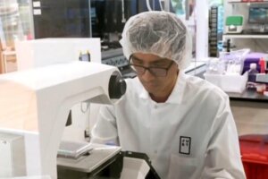 Lab grown chicken coming to restaurant tables
