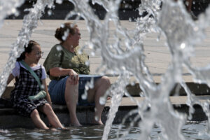 Heatwave Hits East Coast With High Temperatures And Humidity