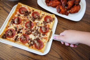 Ledos pizza