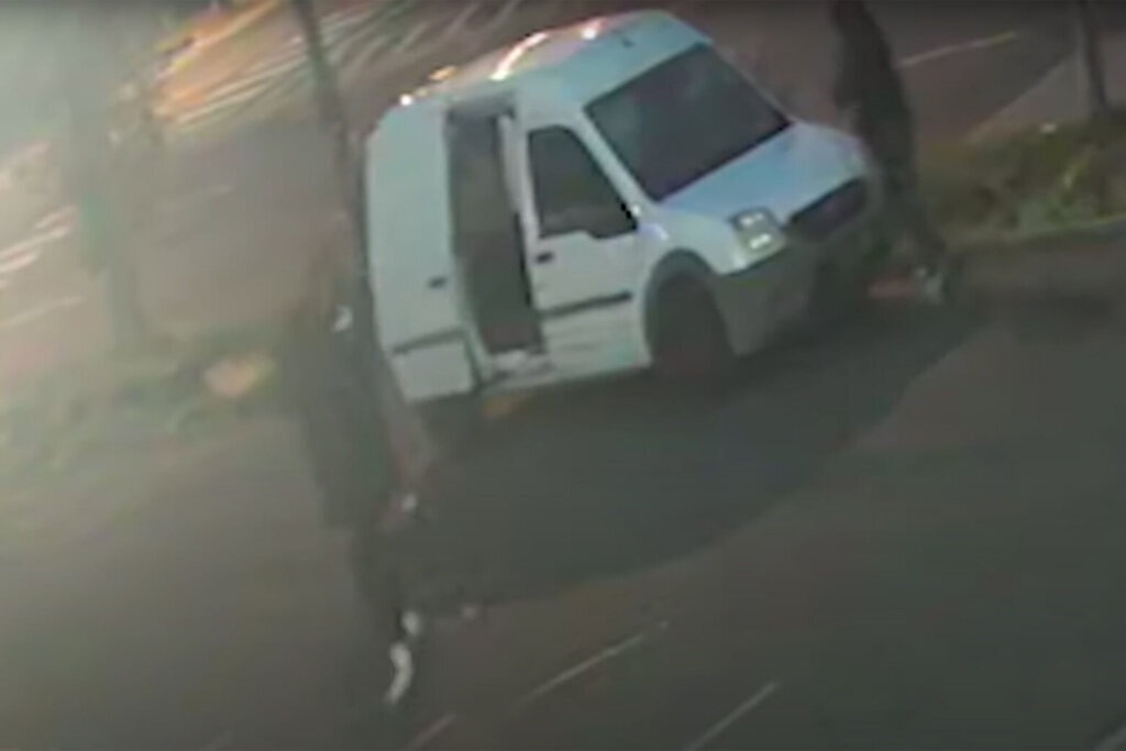 Suspects vehicle southeast shooting