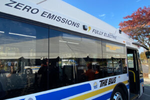 Electric bus