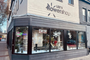 112823 lees flowers