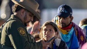 10,000 migrants crossed the southern border with Mexico in one day