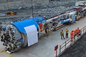 Ellicott City tunnel boring machine