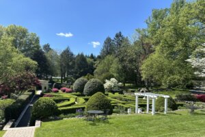 Airlie Center