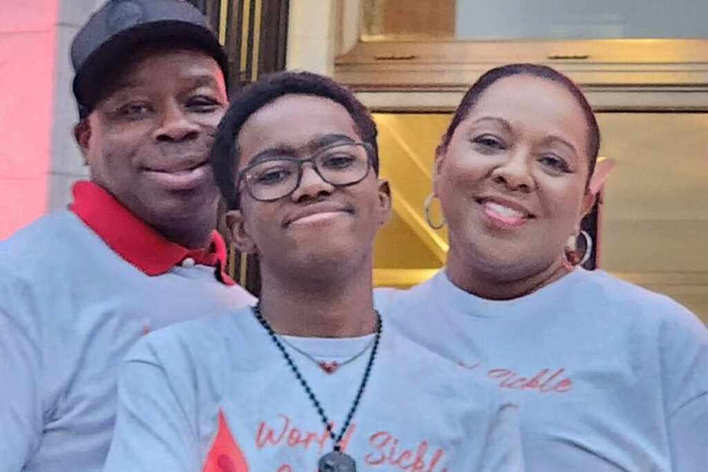 Kendric Cromer and his parents