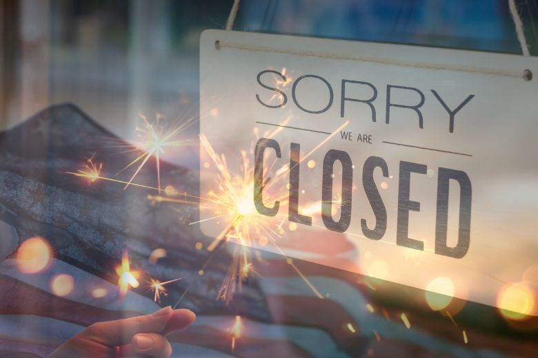 Closed on July 4th sign