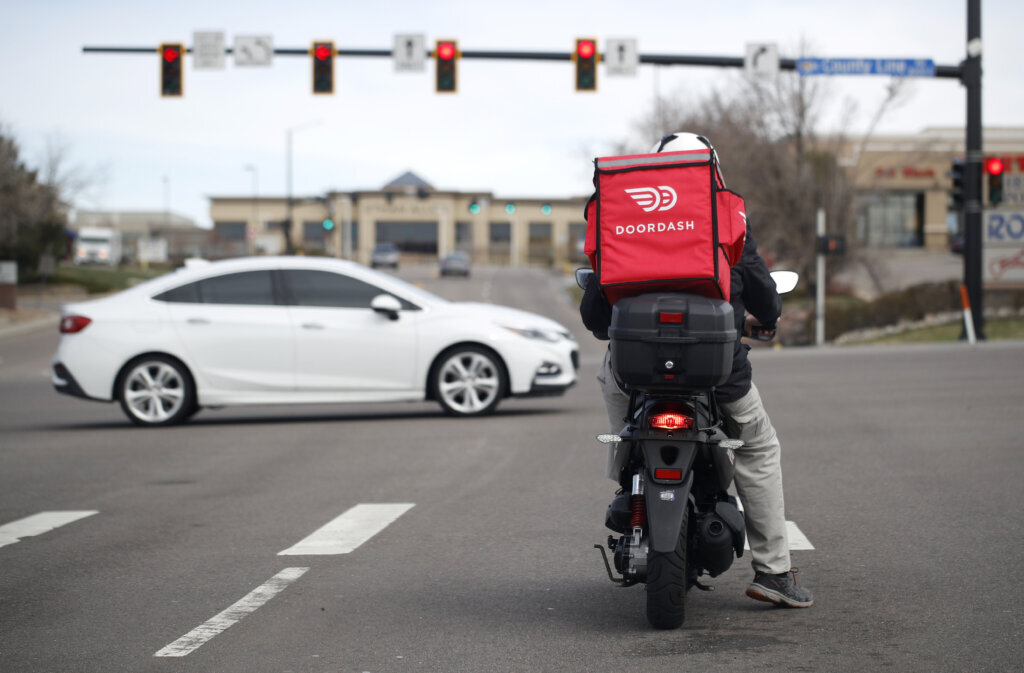 Door dash riderr m