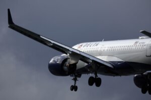 Earns Delta