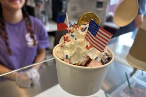 Gold medal sundae