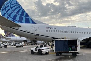 Unite plane dulles