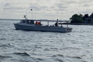 Fishermen boat chesapeake bay