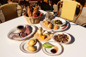 Le Diplomate's goody bag
