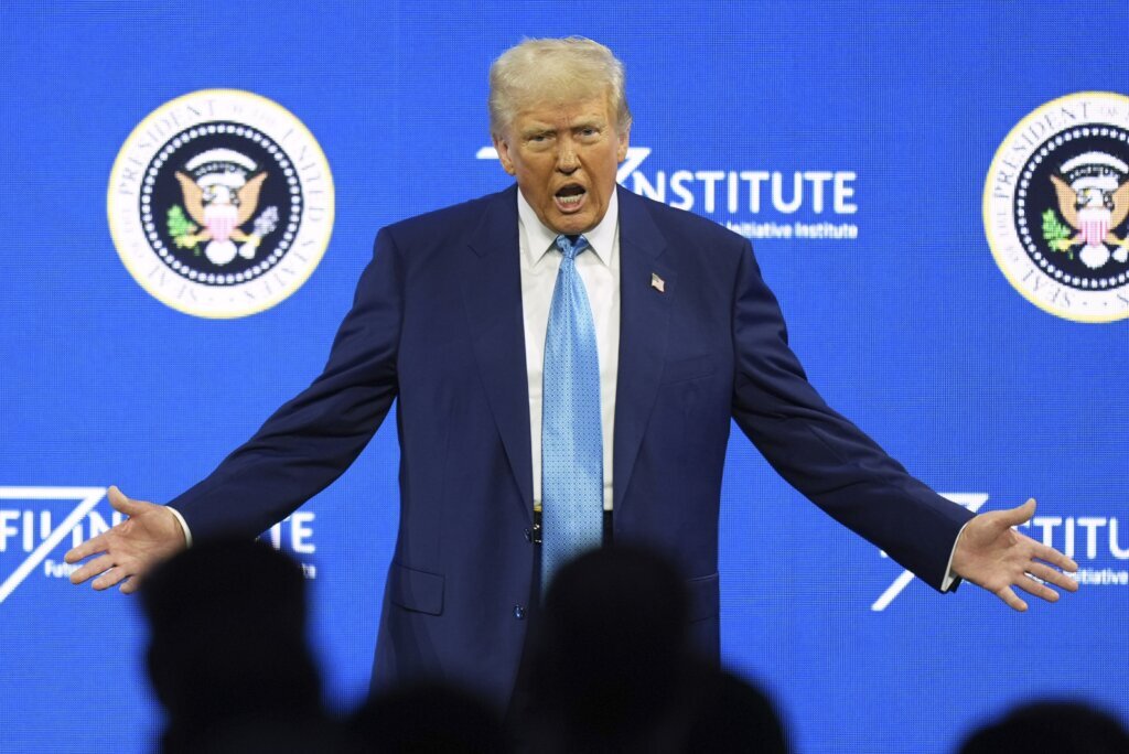 APTOPIX Trump