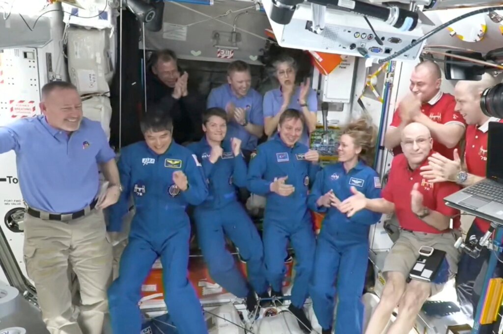 APTOPIX SpaceX Stuck Astronauts